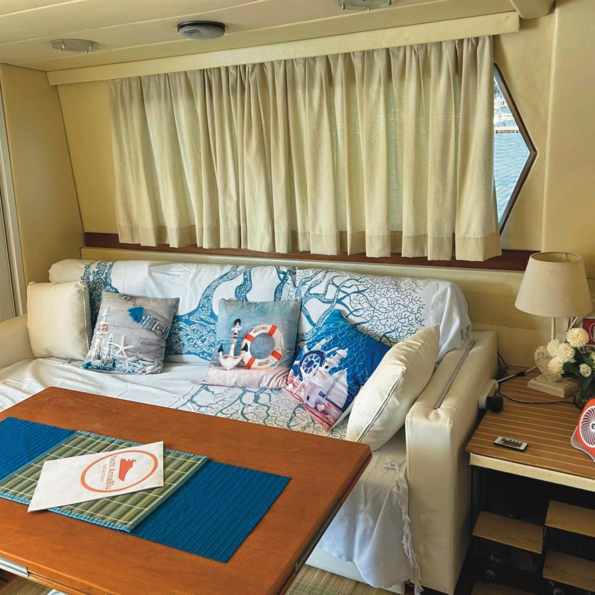 韦内雷港 Yachtannablu酒店 外观 照片
